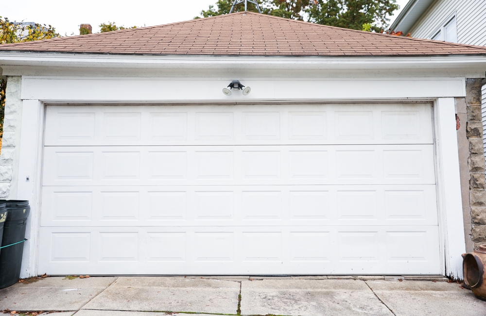 How to Keep a Garage Cool in Summer - Effective Solutions