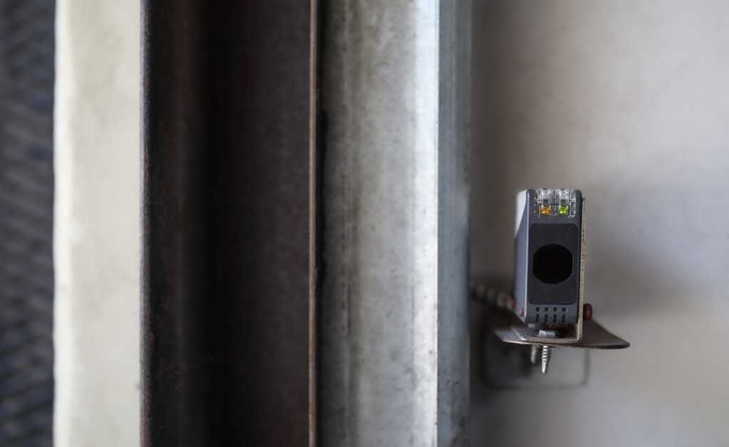 Garage Door Sensor Light Red