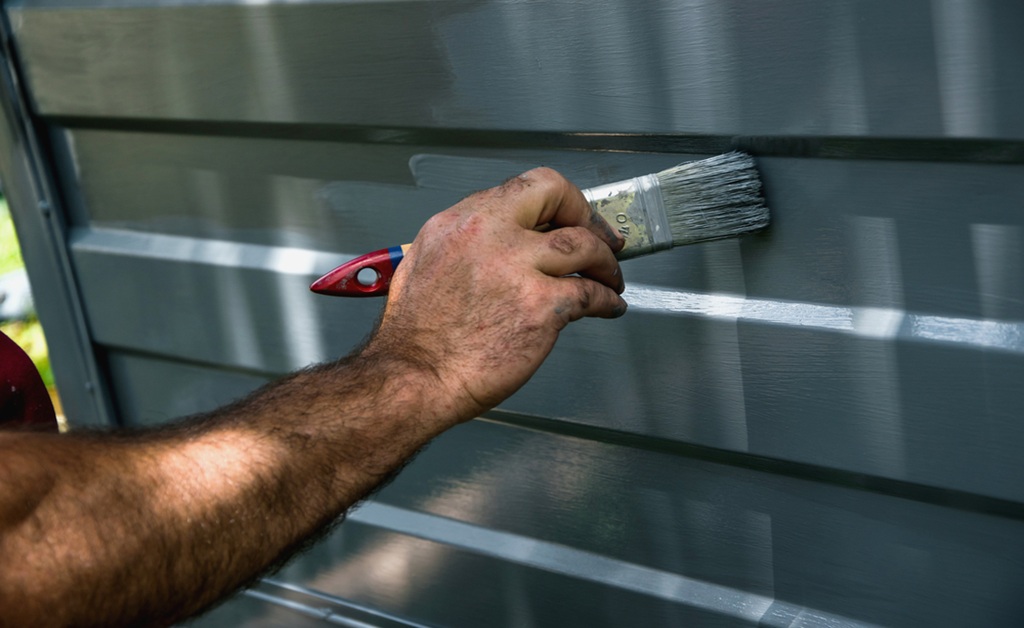 Paint a Metal Garage Door
